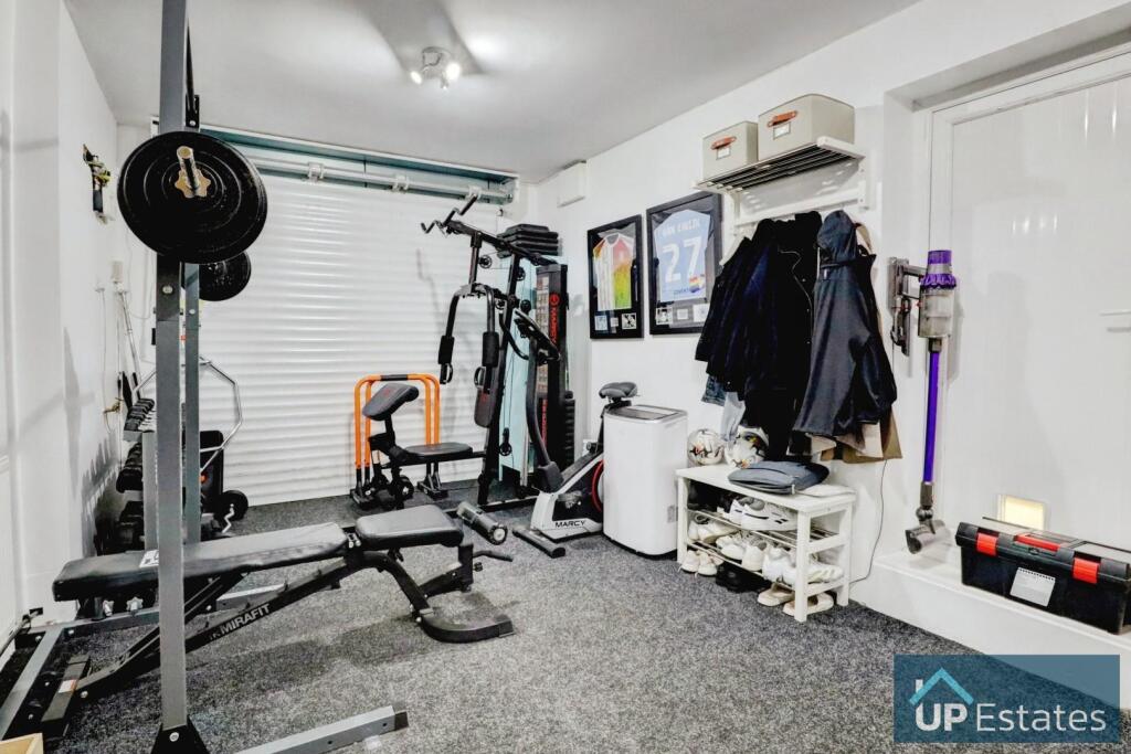 GARAGE