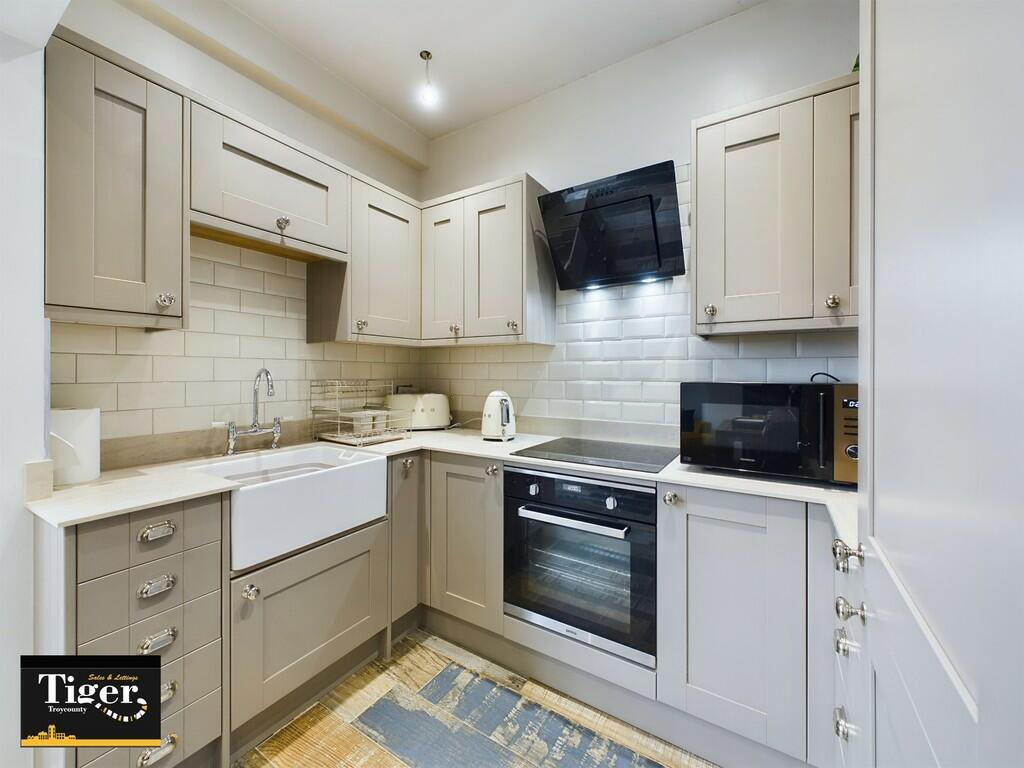 CAM03440G0-PR0006...