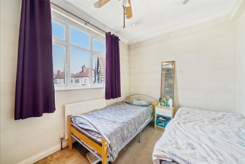 15 Langham Gardens - Aktr7DFF31SHYAoVAJyu.jpg