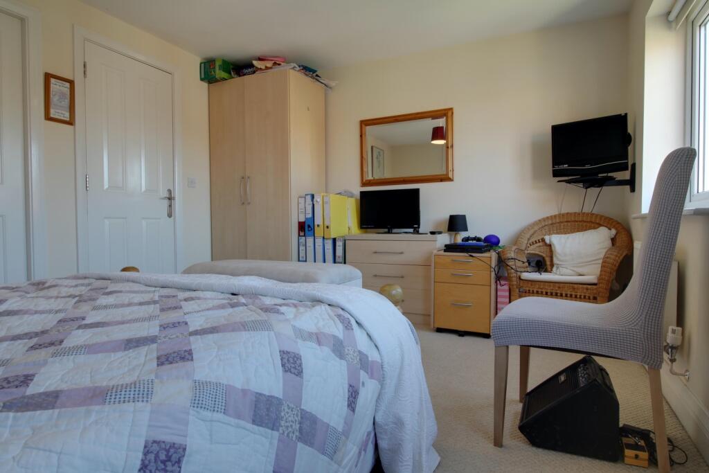 Bedroom 2 - reverse view