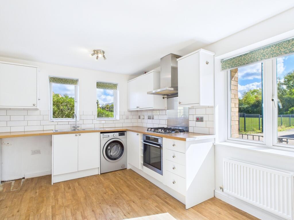 CAM01909G0-PR0388-STILL014