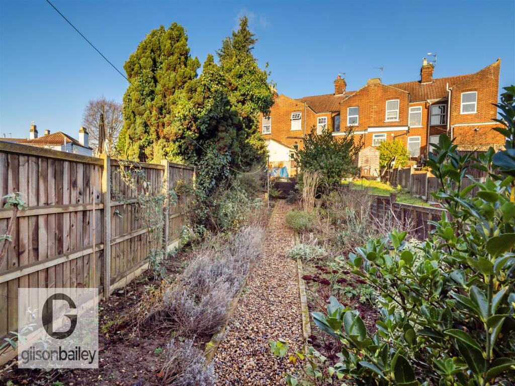 84NorthWalshamRoad-9.jpg