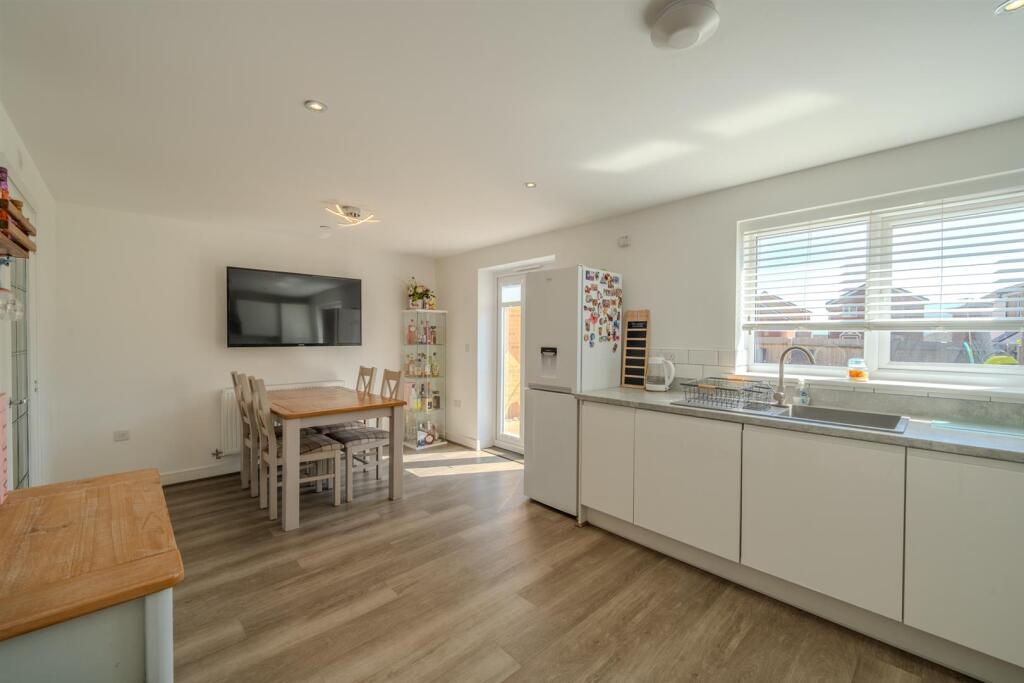 58 Coed Y Garn-18.jpg