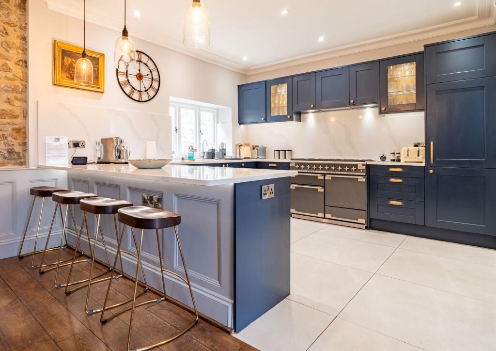 Open-Plan Kitchen / Dining / Living Area