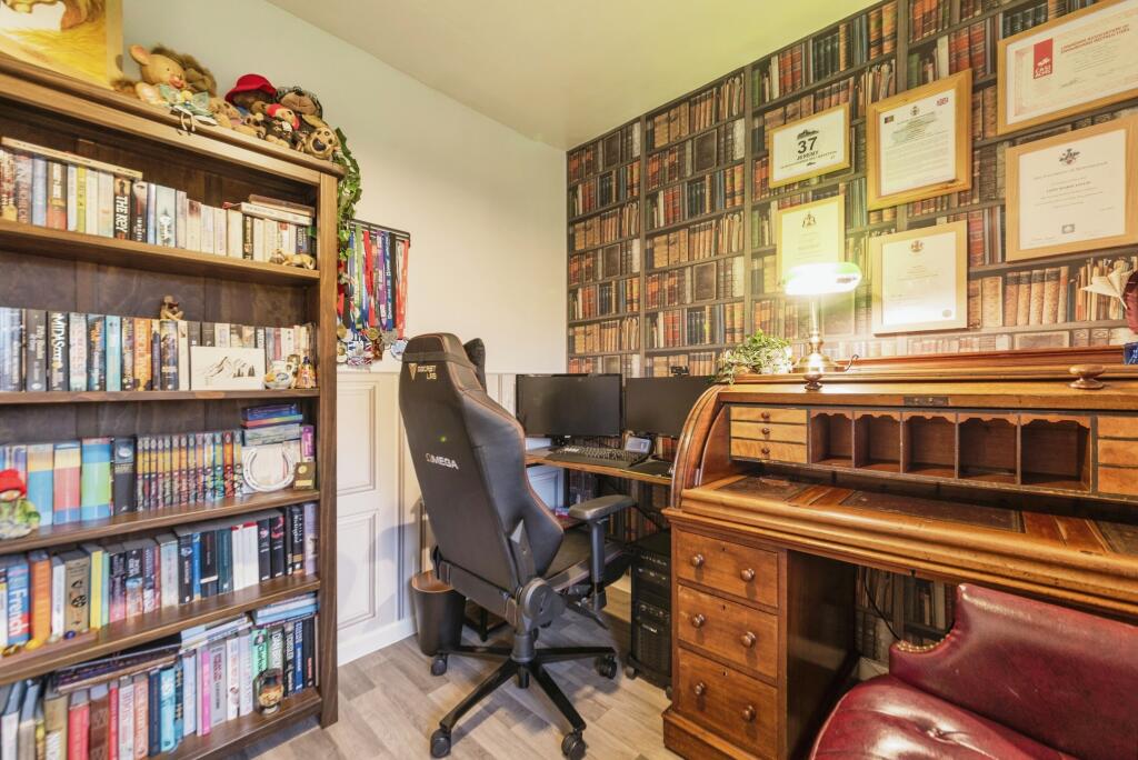 Bedroom Three/Study