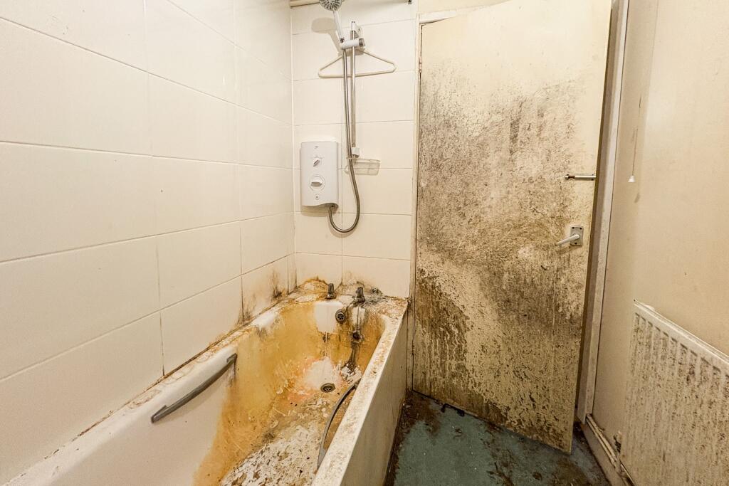 Flat A, 21 Ashley Road, Montpelier, Bristol, BS6 5NH