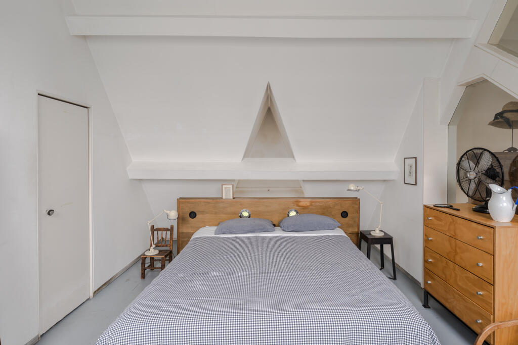 278813 - Flat 2, Royal Victoria Patriotic Build...