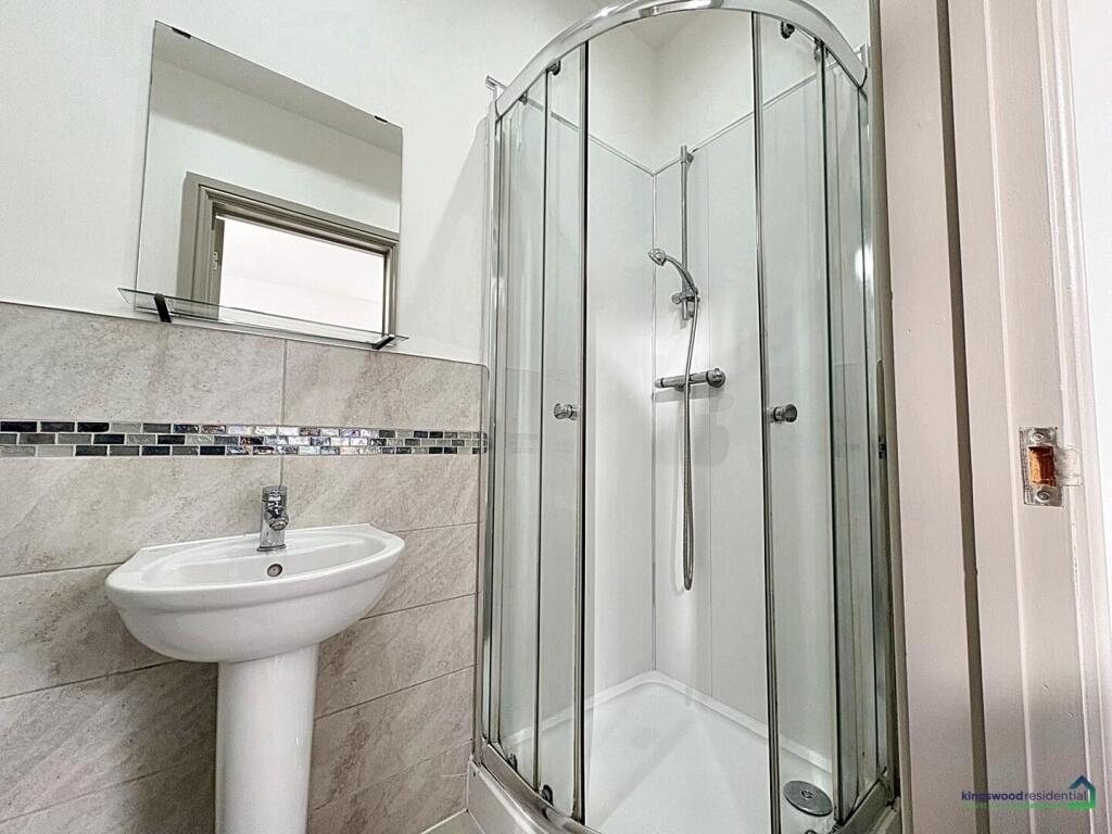 Room 1 ensuite