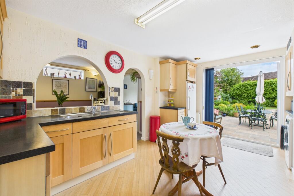 CAM03162G0-PR0269-STILL015