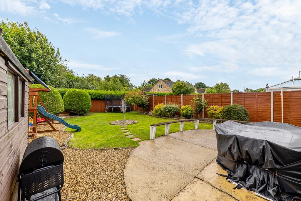 20 Low Fields Avenue (Spalding)-7.jpg