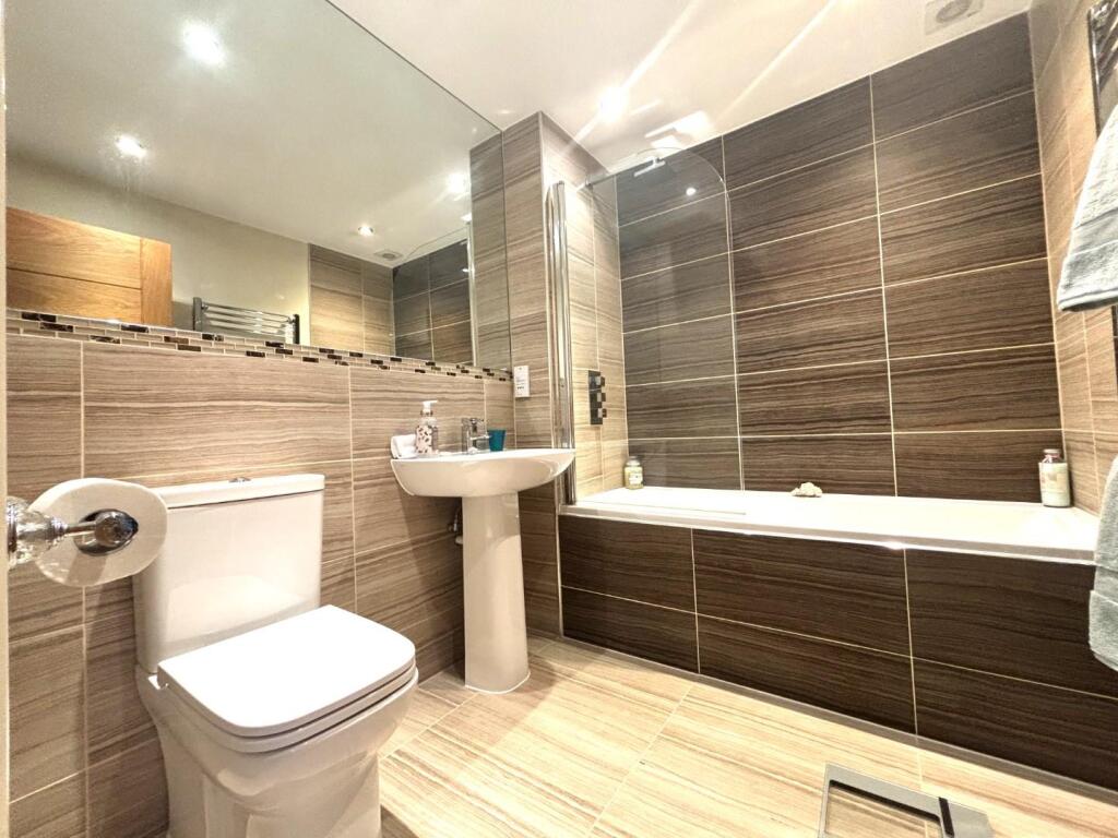 Bathroom.jpeg