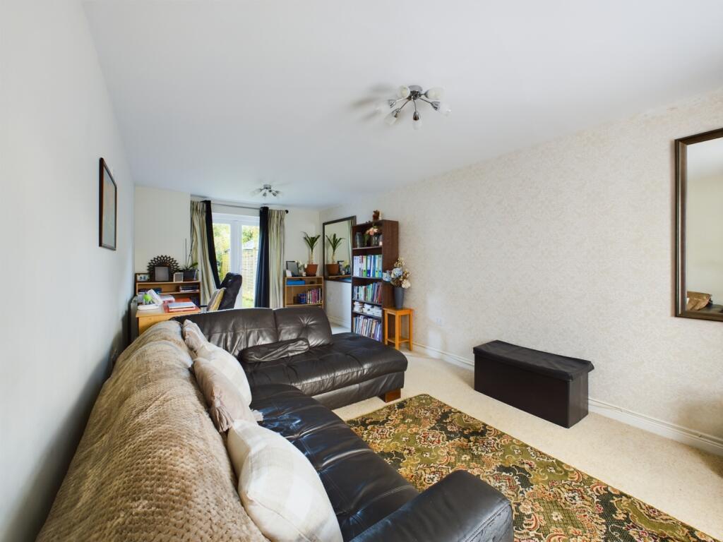 CAM03052G0-PR0053-STILL005