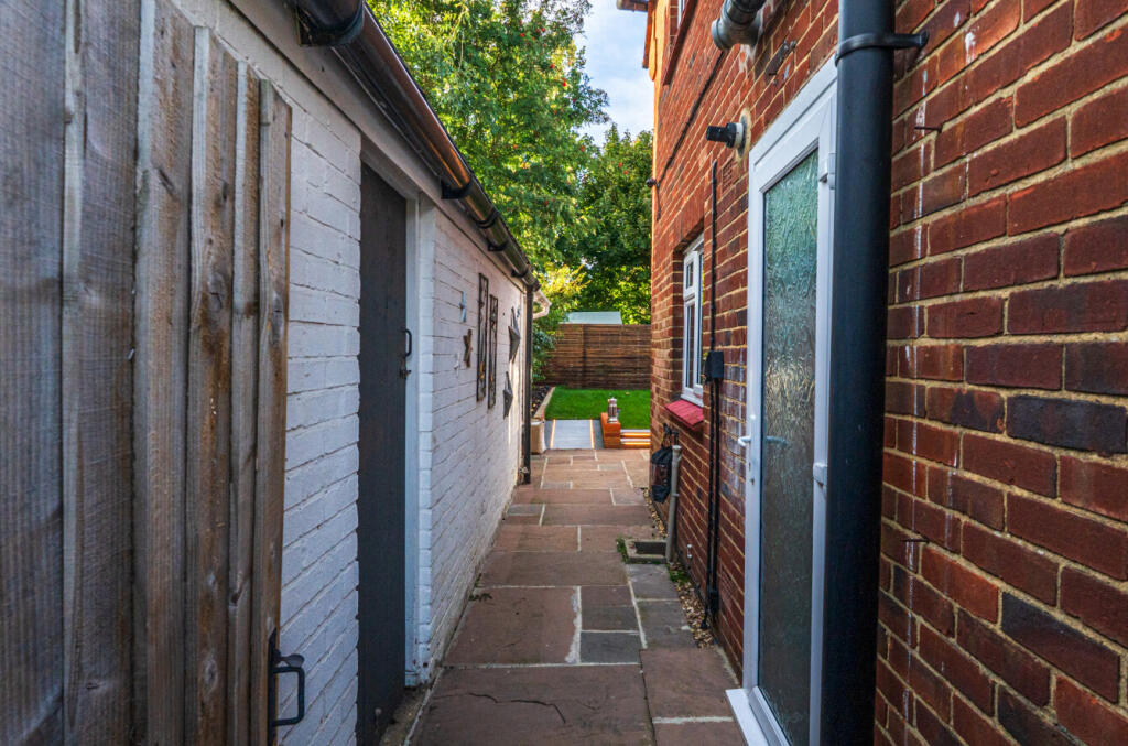 1358365-25-68d43d...