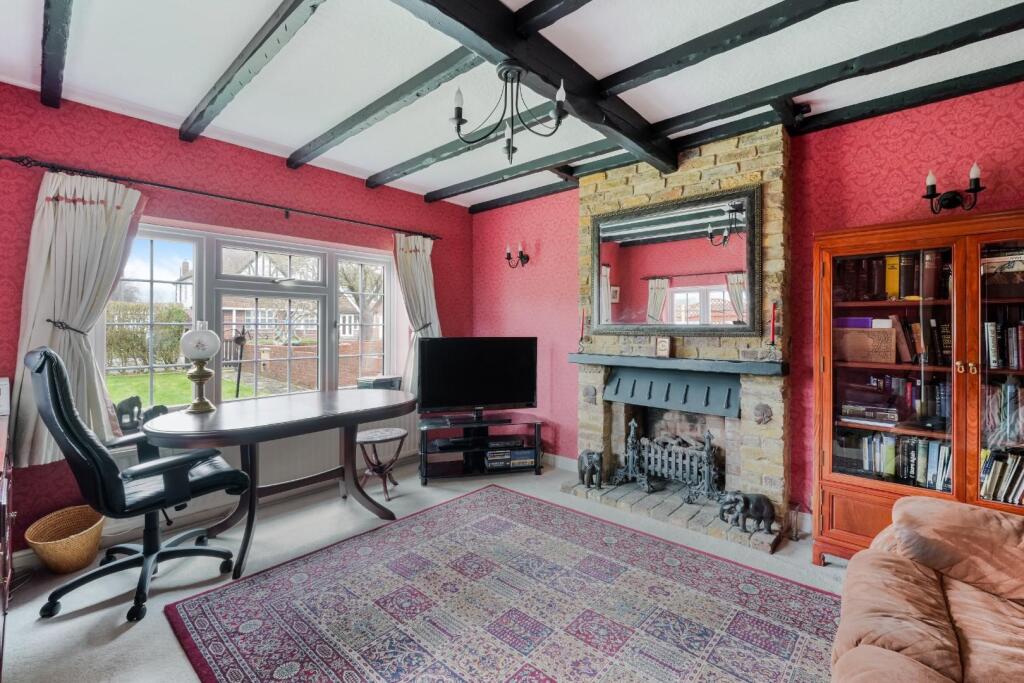 TATTENHAM WAY (18).jpg