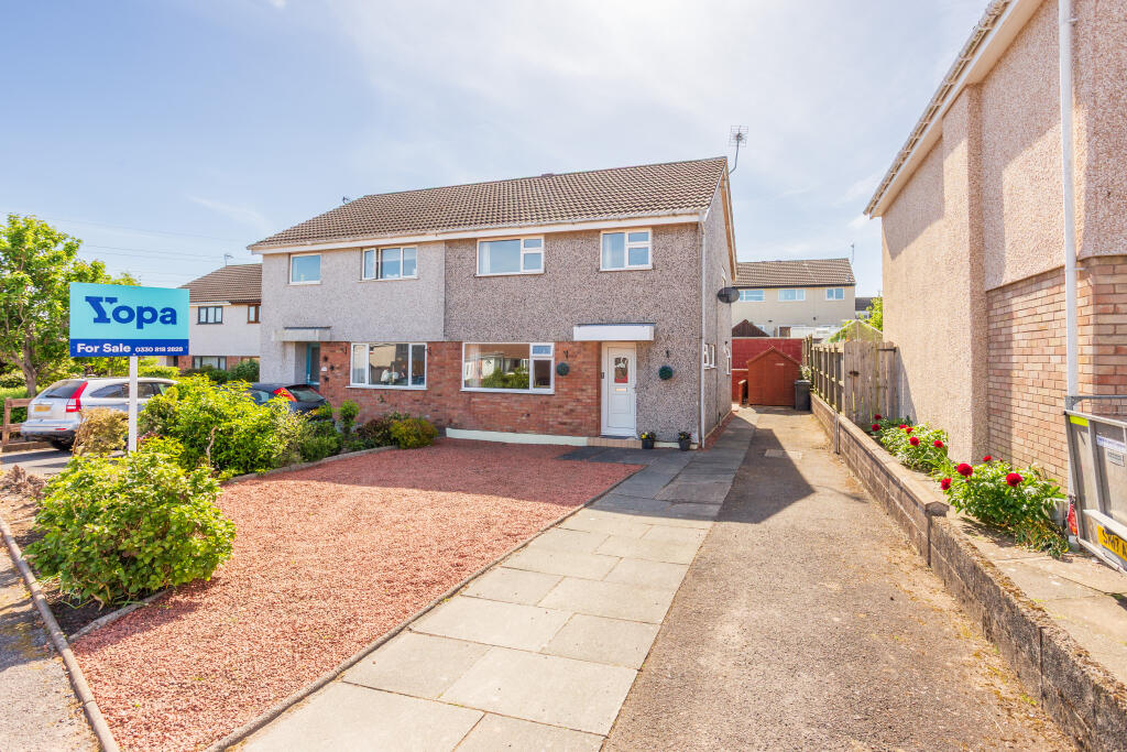 Rowanbank Road, Dumfries. DG1