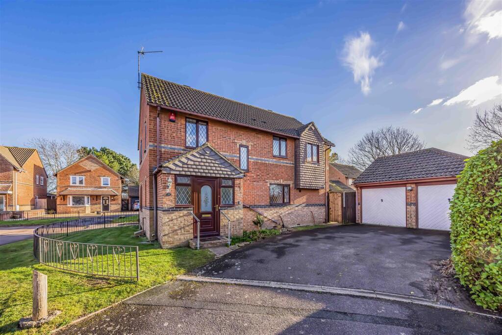 22 Wilby Lane, Copnor-Small-PorticoMarketing-SoldB