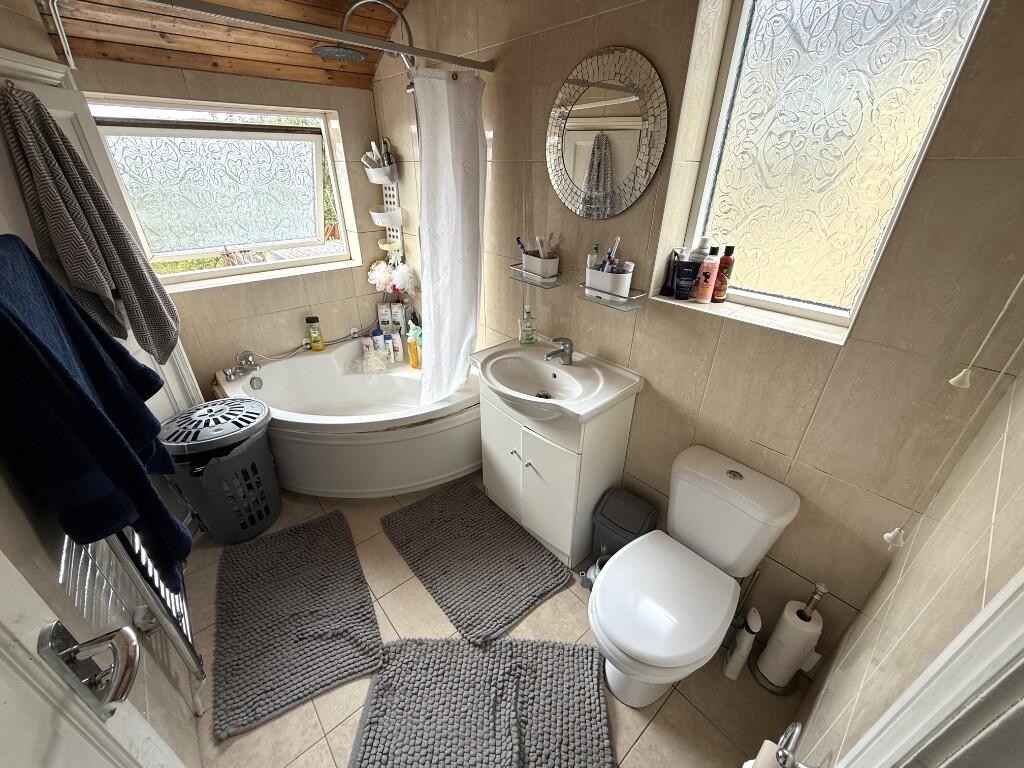 FITTED BATHROOM