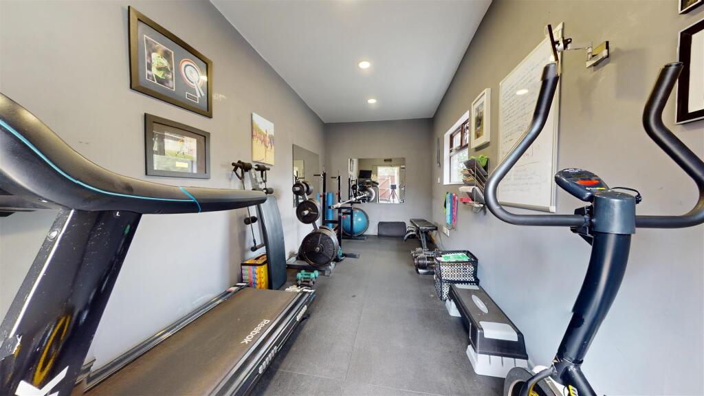 Brookside Way Garage