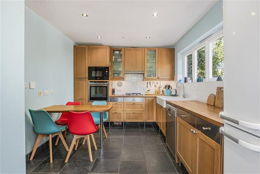 Kitchen/Breakfast Ro