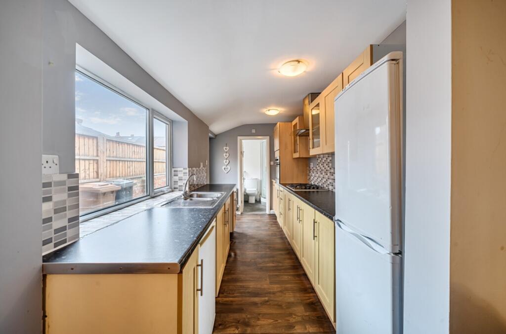 1374042-11-6904c30fefe61