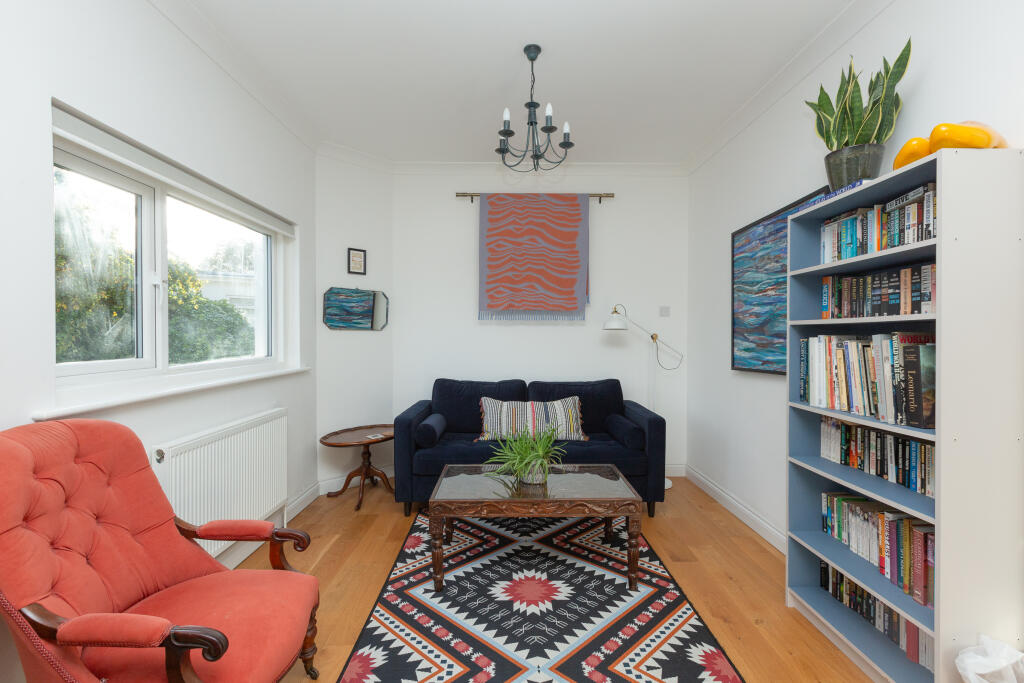 general 16 Convent R