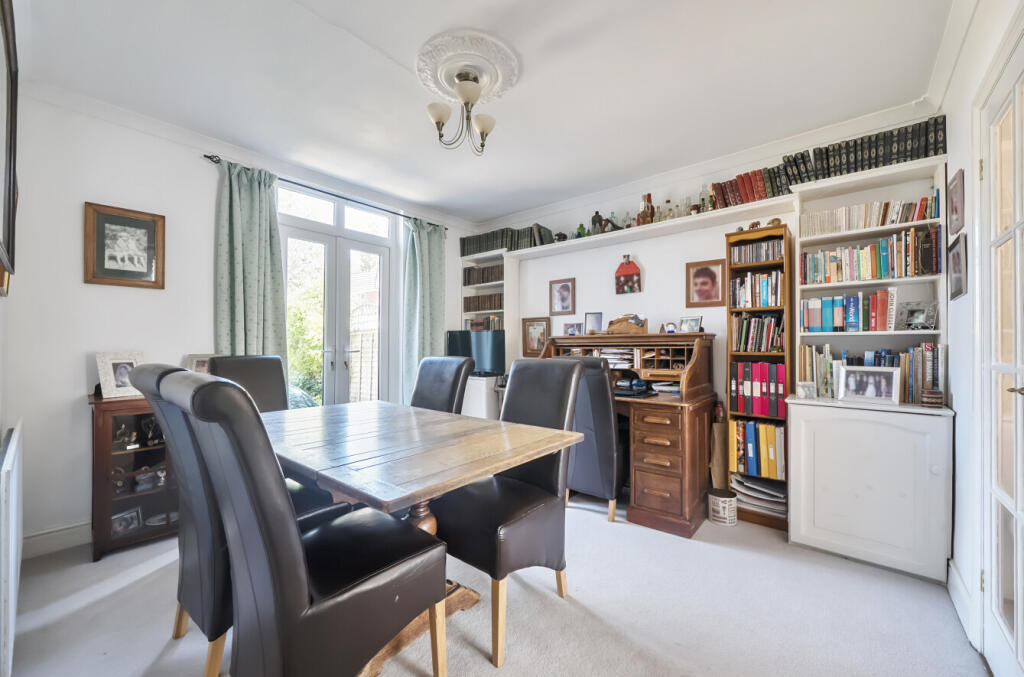 1321339-5-686f942...