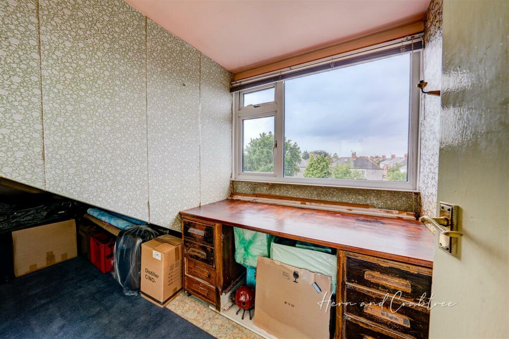 St Gowan Avenue, Heath, HernCrabtree (17).jpg