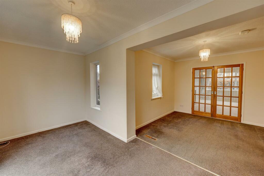 Sun Room / Dining Room