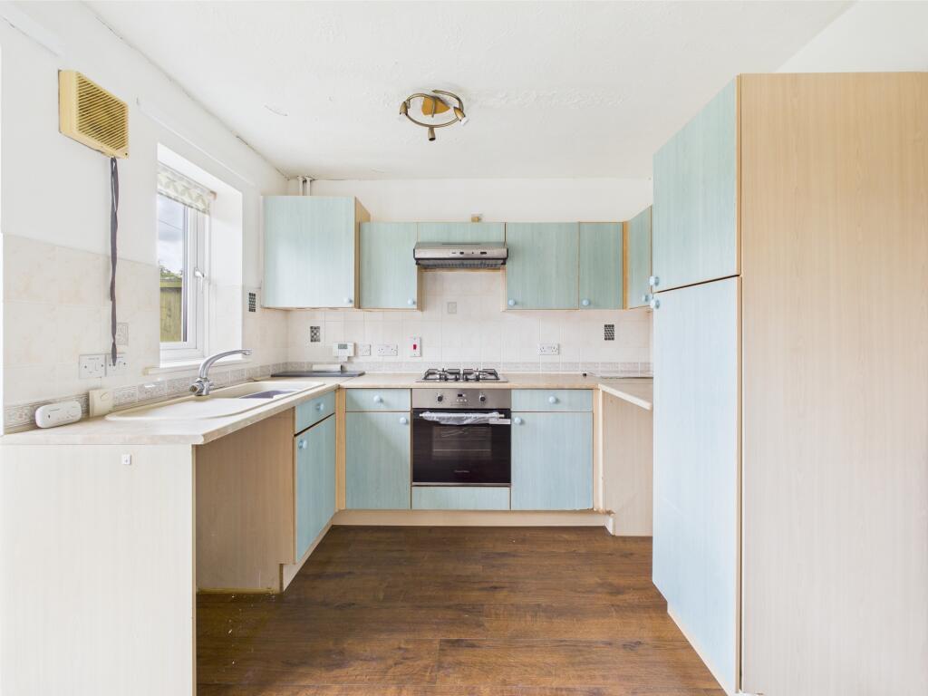 CAM04825G0-PR0069-STILL002