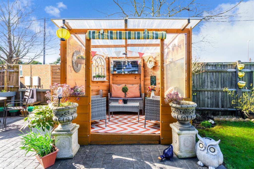 Workshop/Outbuildings