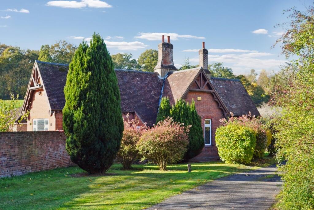 Oxford Road, Gerrards Cross, SL9