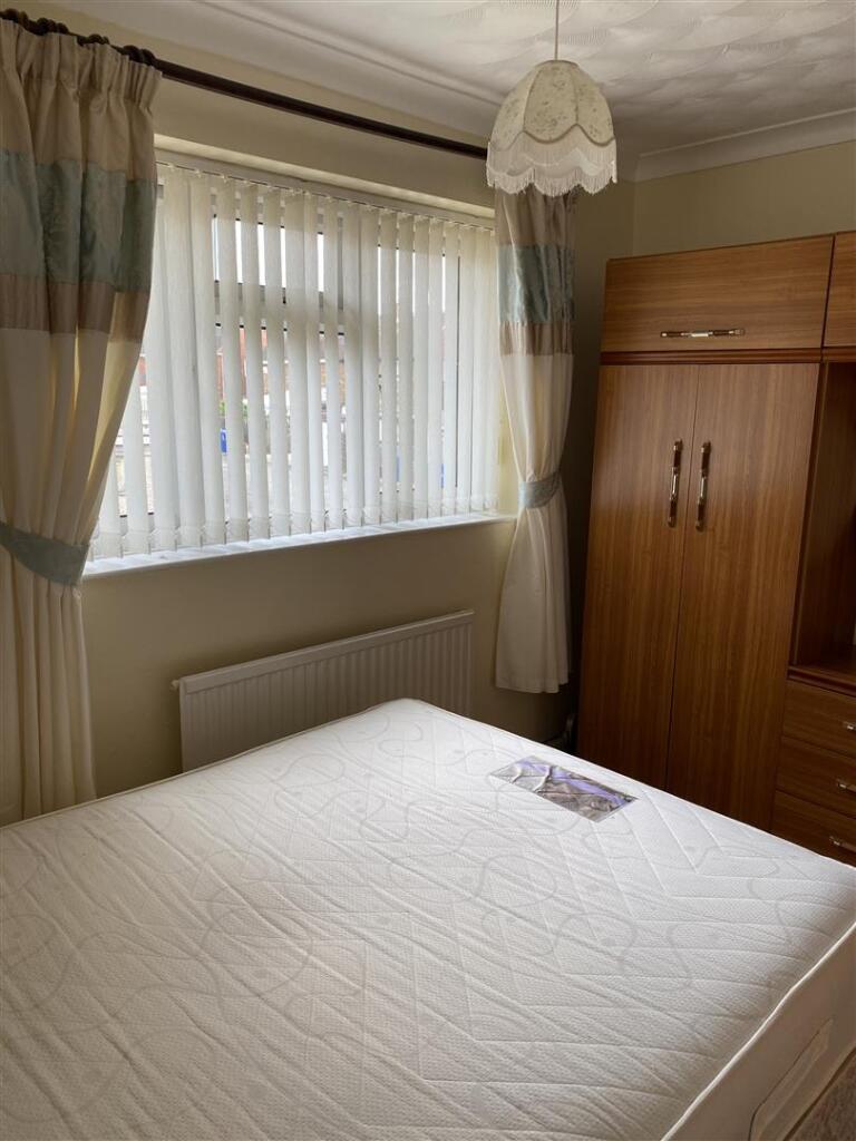 Bedroom no.2 rear double: