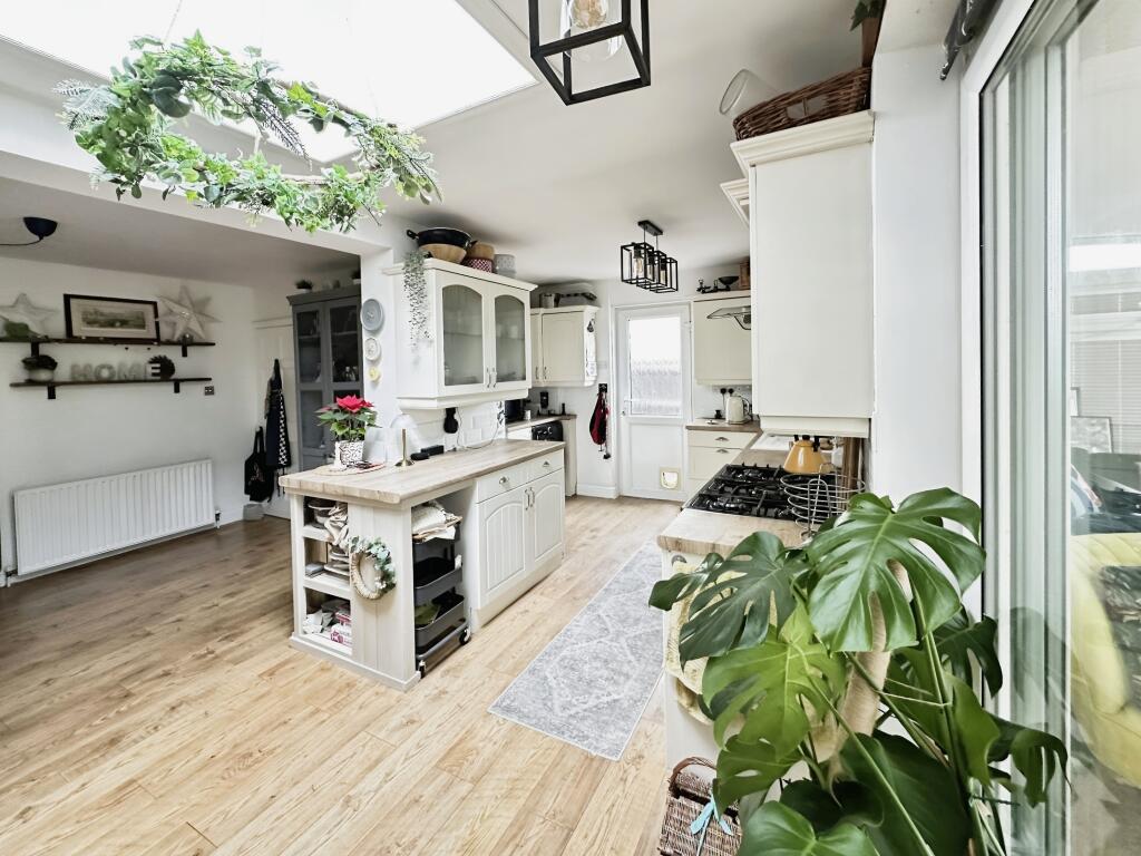 Open Plan Kitchen &amp; Diner