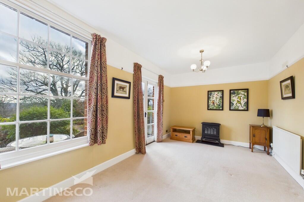 CAM01953G0-PR0140...