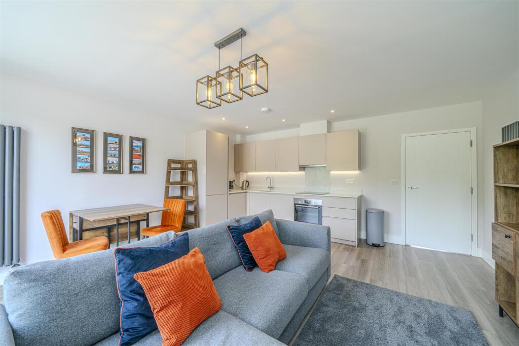 Lounge/Kitchen/Dining Room