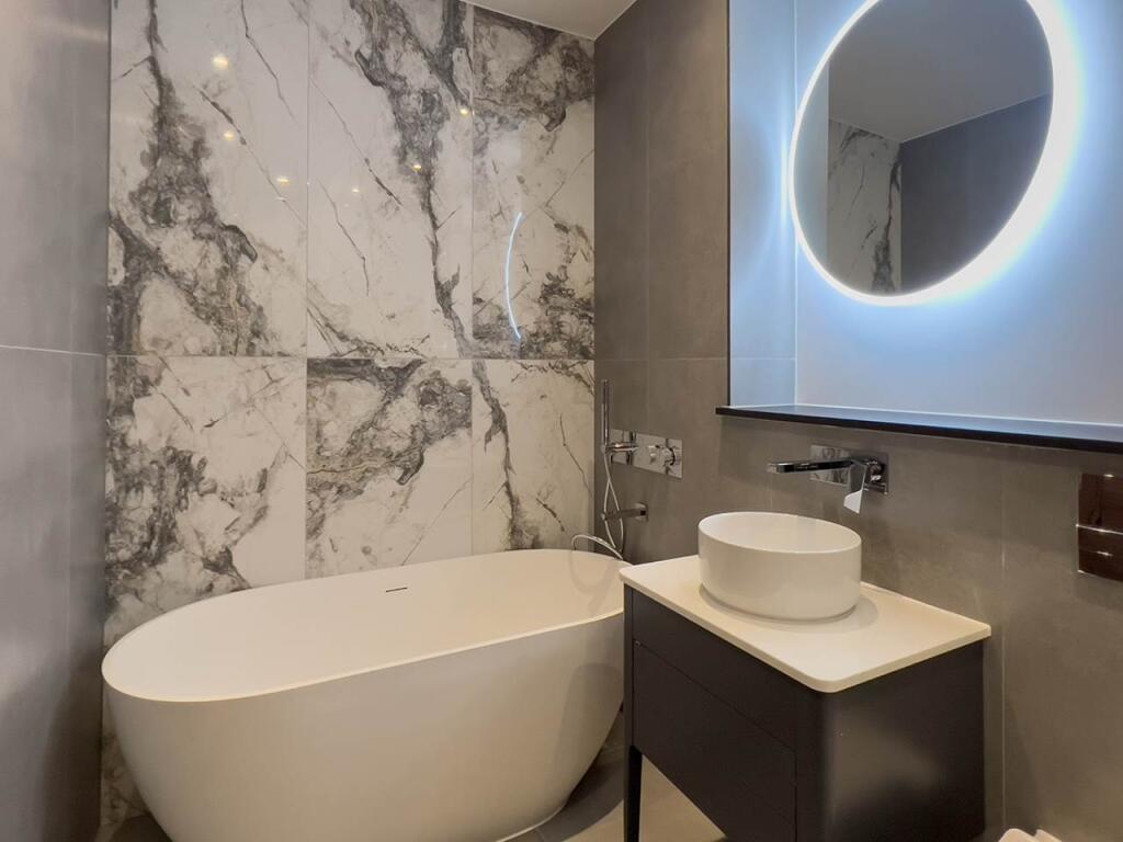 VV-Mid-Apartment 12-