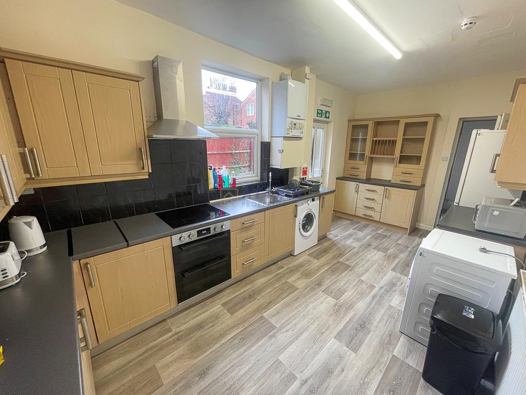 Kitchen to off-suite.jpg