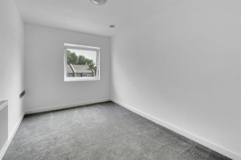 07 To Let 2 Bedroom Flat UB2 www.islingtonproperti