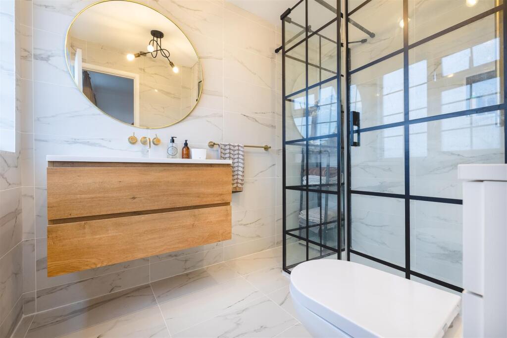 11 Loire Close, Ashby