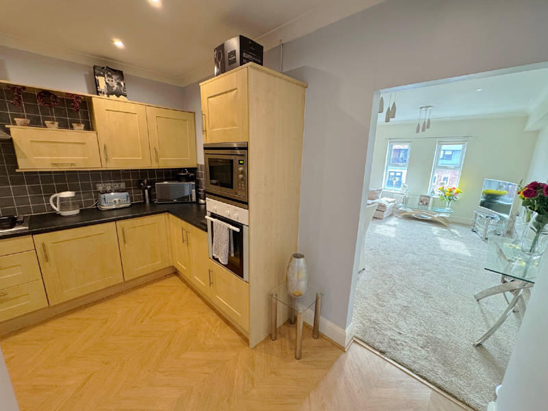 Kitchen to Lounge