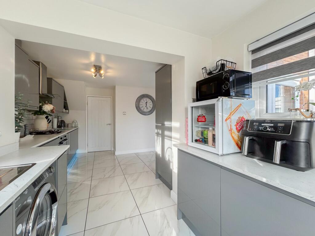 Kitchen/Dinning Room
