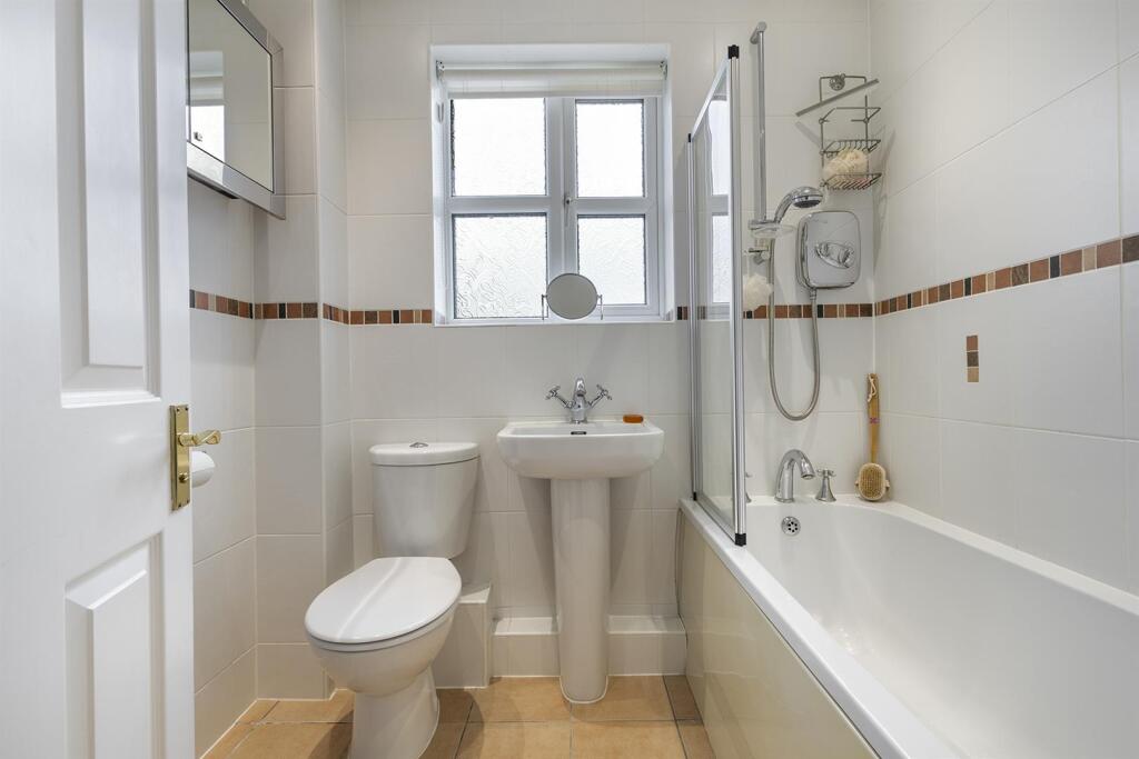 36 Blacksmith Fold, Almondbury 21_297.jpg