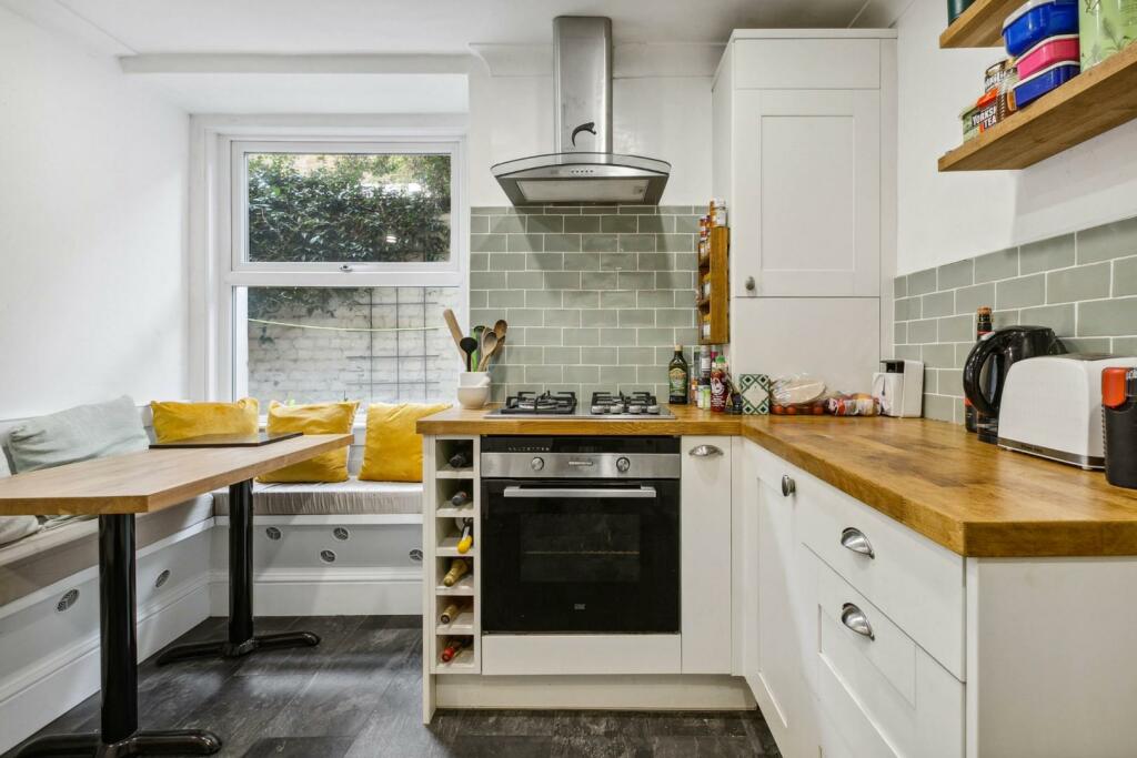 Kitchen 3.jpg