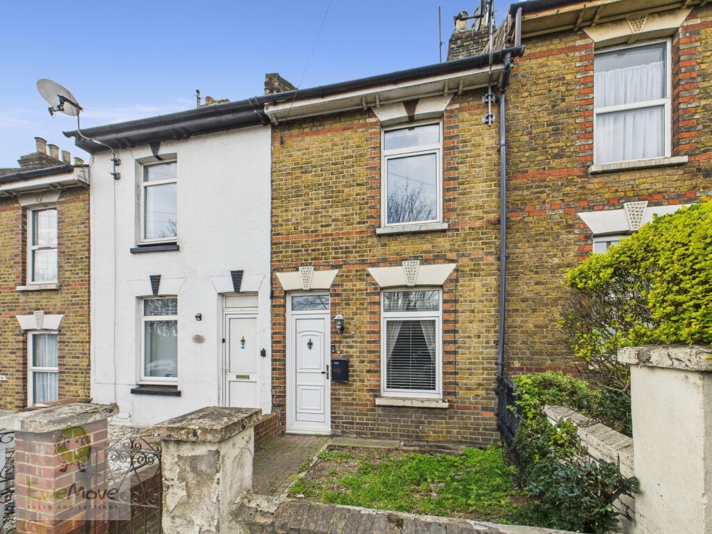 View Of The Front Of The Property