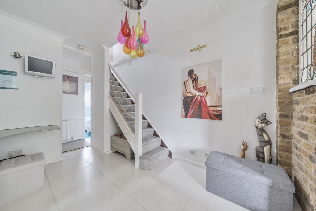 1302278-5-683b180...