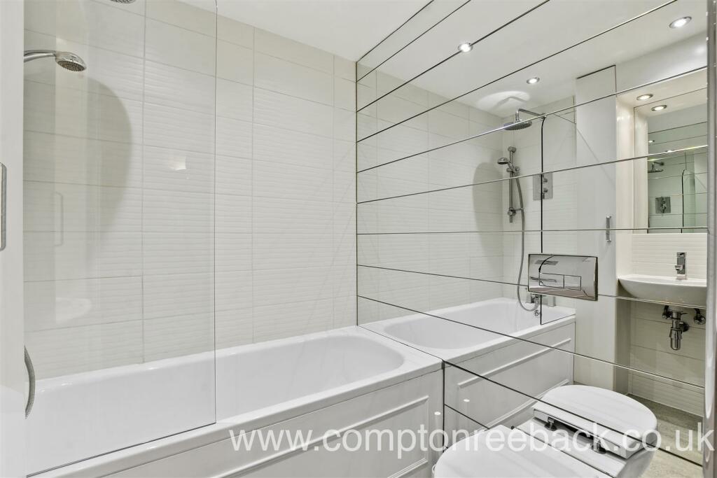 Elgin Ave - Bathroom -Original (1).jpg