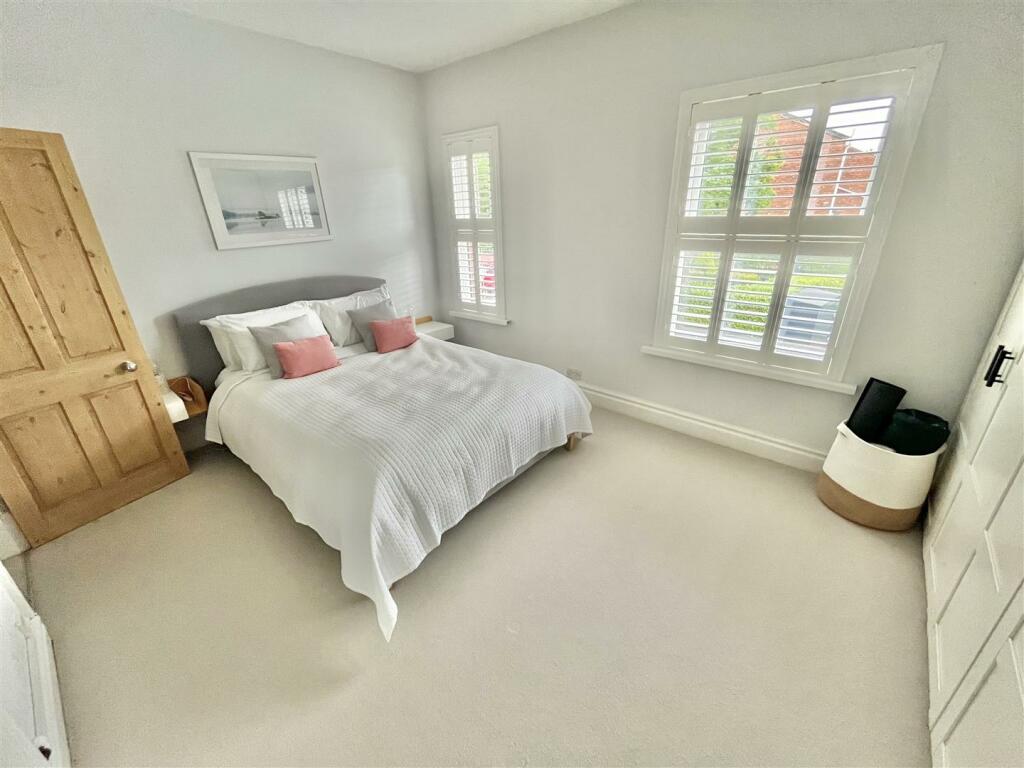 Bedroom 1 Aspect 2