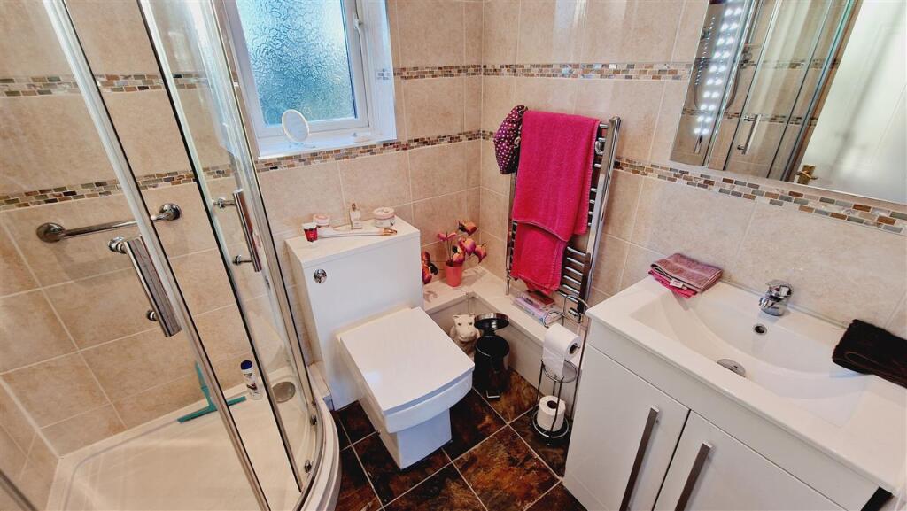 Ensuite