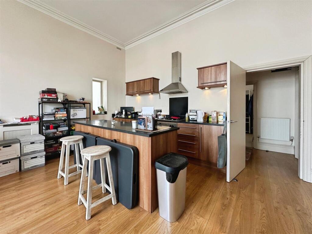 a1761e7b--4E0A-B017-1A6536BD437A-18068-0000055DA85