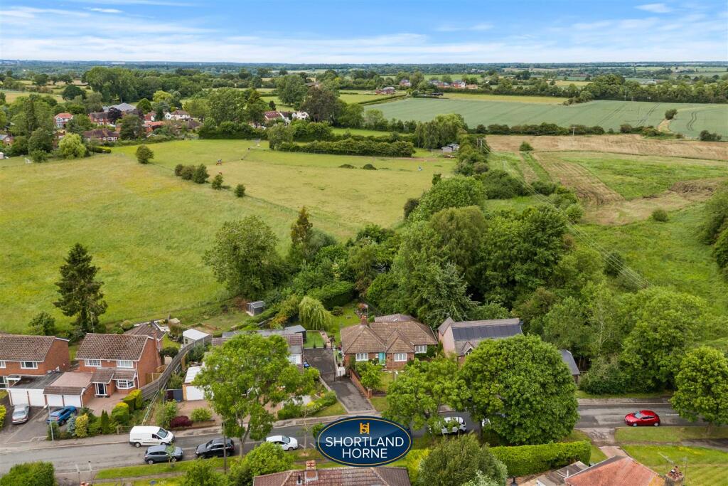 25 Brookside Avenue, Stretton WM (49 of 54).jpg